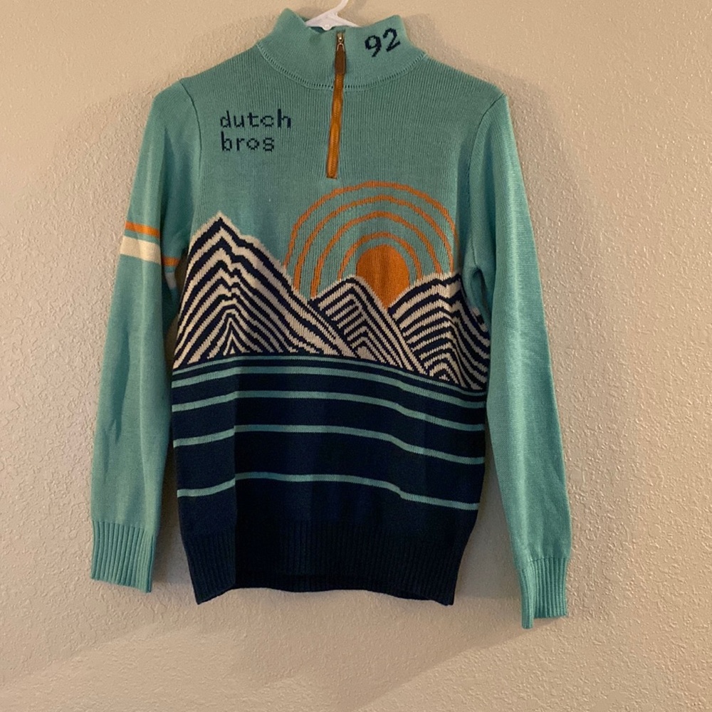 Dutch bros quarter zip